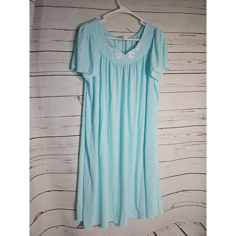 Miss Elaine‎ Embroidered Neckline Nylon Nightgown Large Flutter Sleeve Lounge